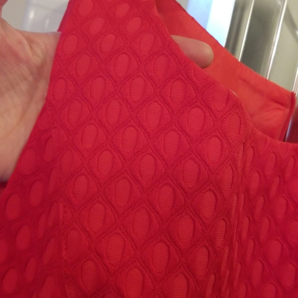 Red dress - Picture 6 of 6